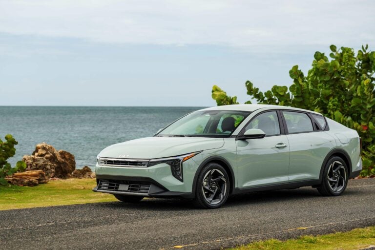 Kia K4 obtiene 5 estrellas en pruebas de Latin NCAP