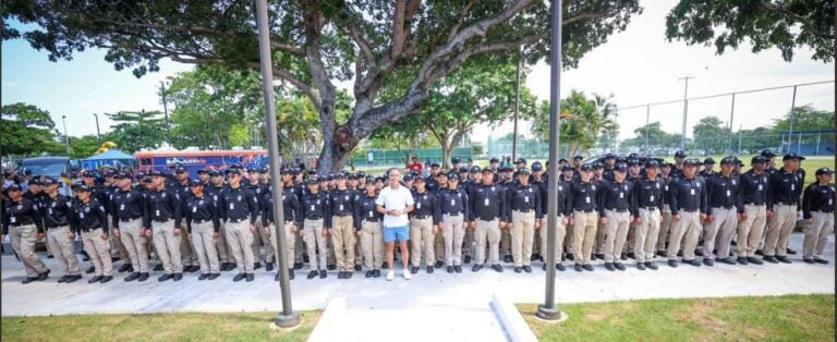 San Juan y Cataño anuncian aumentos salariales para policías municipales