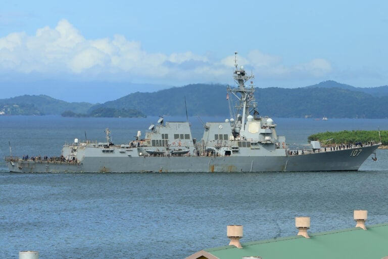EE.UU. despliega su mayor fuerza naval en el Caribe desde la Guerra del Golfo ante tensión con Venezuela