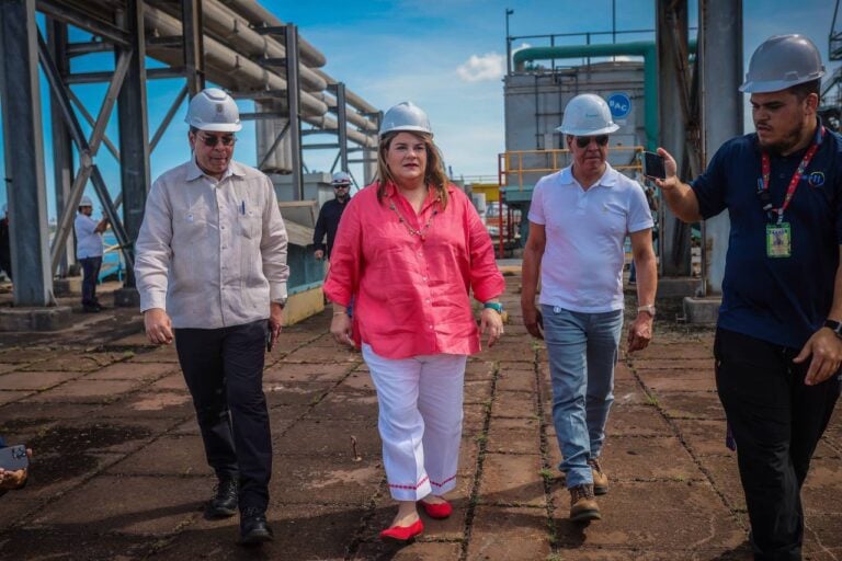 Jenniffer González confirma que Puerto Rico sigue en emergencia energética y critica a LUMA Energy
