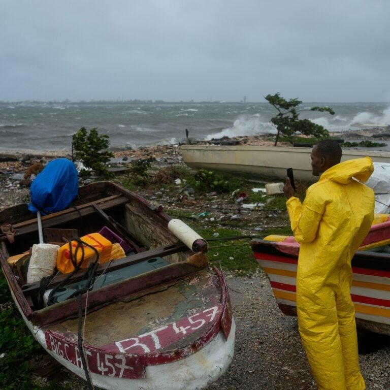 “Puerto Rico abraza a Jamaica”: la isla activa ayuda humanitaria para los afectados por el huracán Melissa