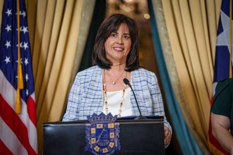 Carmen Vega Fournier juramenta como nueva contralora de Puerto Rico