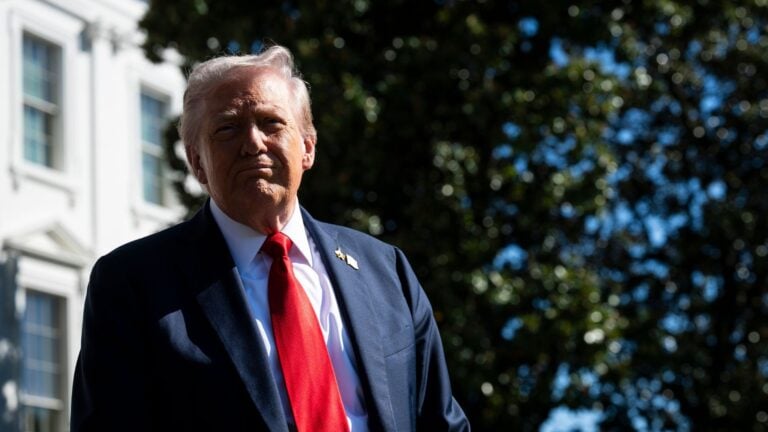 Trump asegura haber resuelto ocho guerras y apunta a Ucrania como su próximo logro diplomático