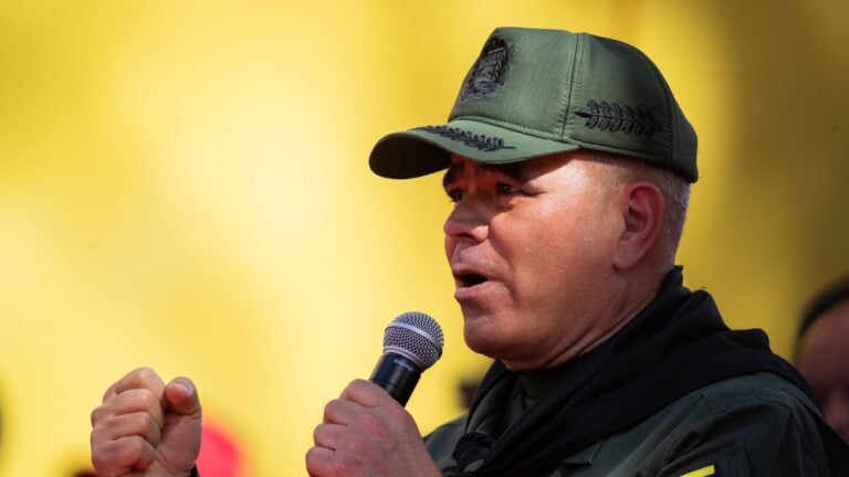 Tensión en el Caribe: Venezuela denuncia acoso militar y menciona cazas F-35 desde Puerto Rico