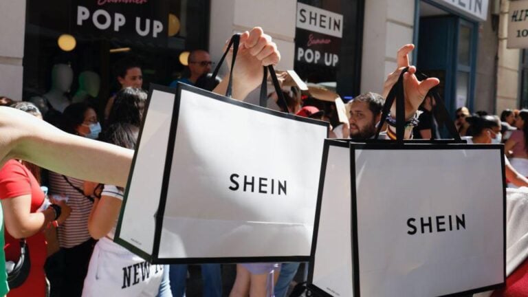 Shein abre su primera tienda en París y enfrenta protestas, investigación y sanciones