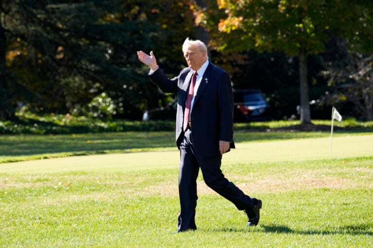 Trump presiona al Senado para eliminar el filibusterismo y aprobar su agenda política