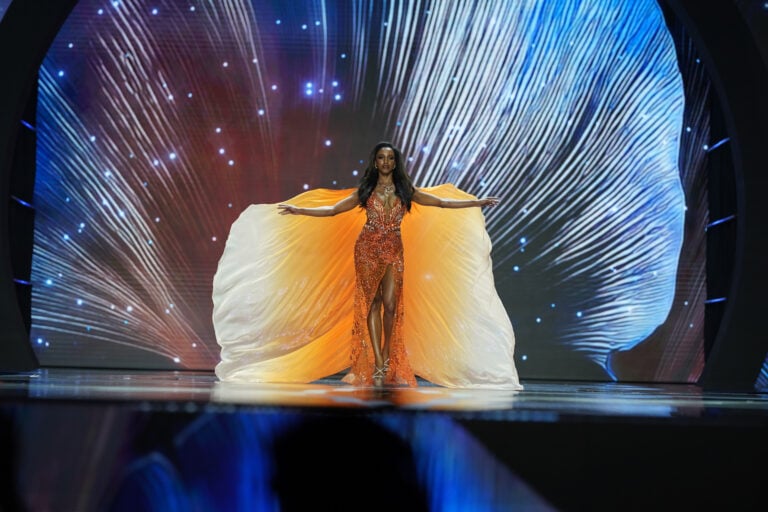 Miss Universe Jamaica podría ser dada de alta tras accidente en preliminar