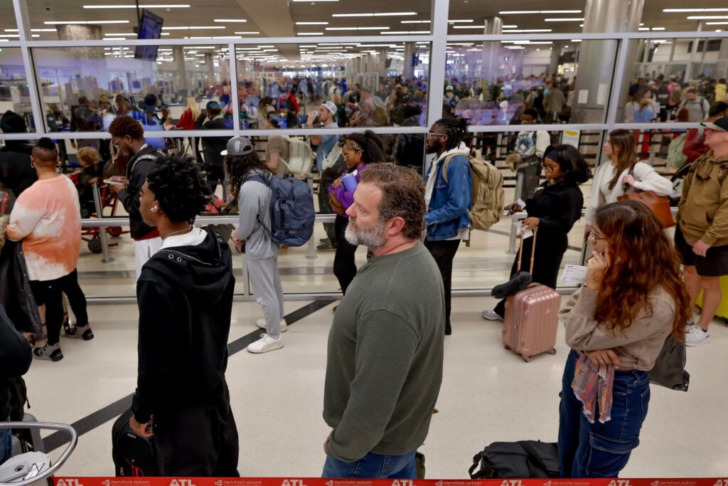 Más de 81 millones viajarán en EE.UU. bajo tormentas, nieve y calor inusual
