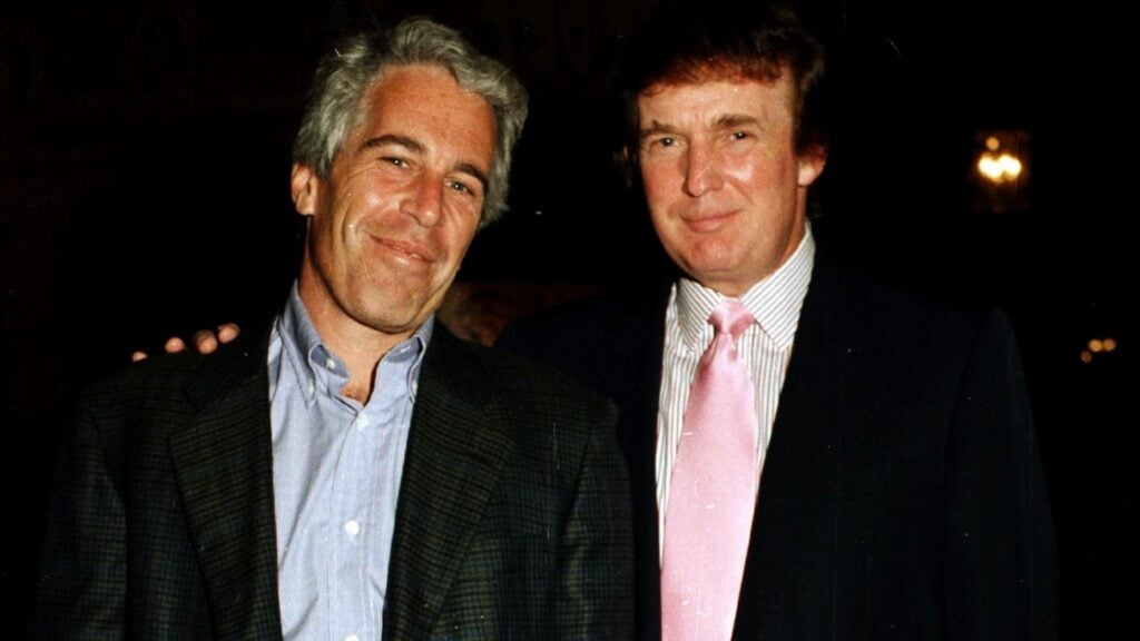Departamento de Justicia tendrá 30 días para divulgar expedientes de Epstein
