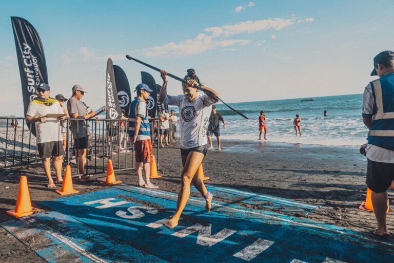 Mariecarmen Rivera gana oro en El Salvador y logra su segundo triplete mundial