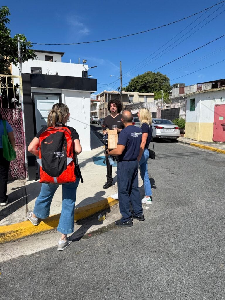 Escasez de especialistas motiva feria de salud para personas vulnerables en Santurce
