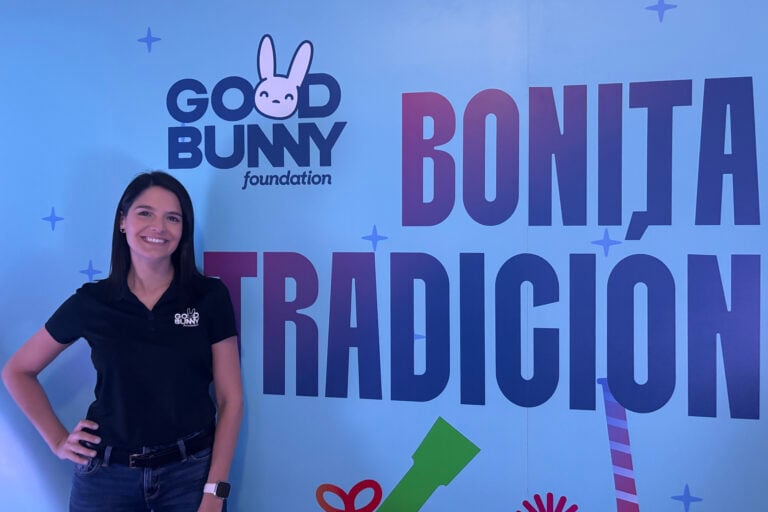 Bad Bunny celebra las raíces de Puerto Rico con nueva experiencia navideña para niños