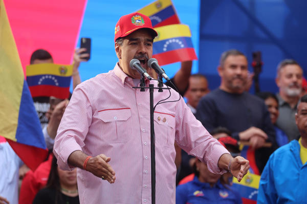¿A dónde podría ir Maduro si deja el poder? Analistas ven pocas opciones seguras