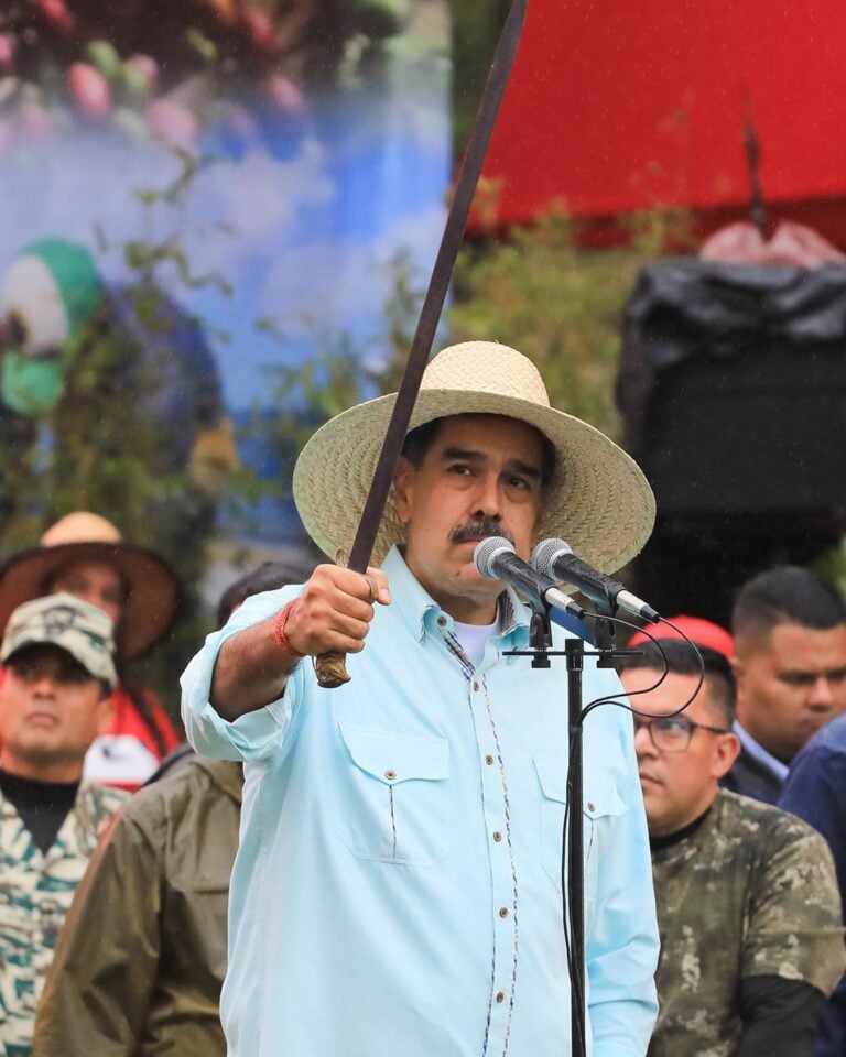 Venezuela denuncia “piratería” tras confiscación de petrolero; Maduro y Trump elevan tensiones regionales