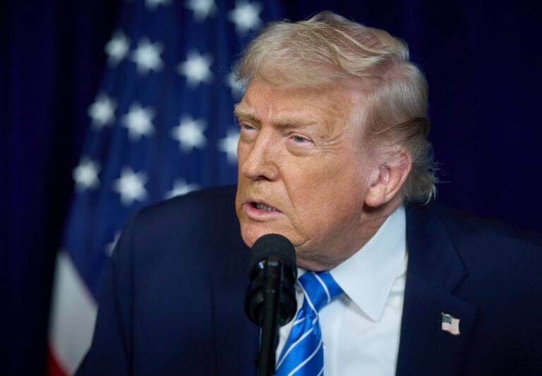 Trump afirma que EE. UU. destruyó una “gran instalación” en campaña antidrogas vinculada a Venezuela