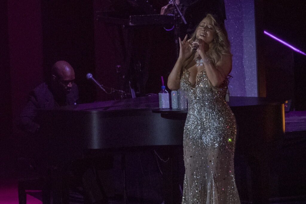 Mariah Carey amplía su récord histórico en el Billboard Hot 100 con su clásico navideño