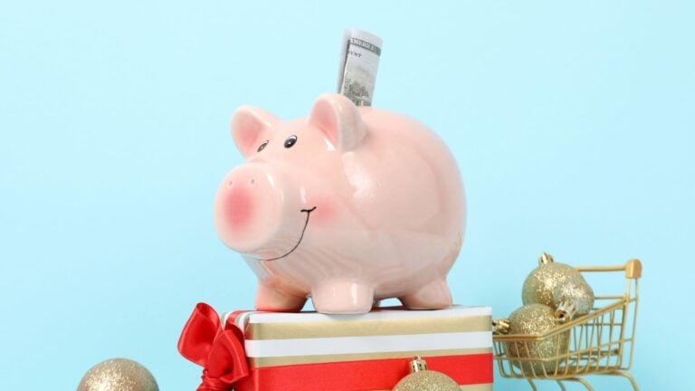 COSSEC propone sustituir regalos navideños por cuentas de ahorro para niños