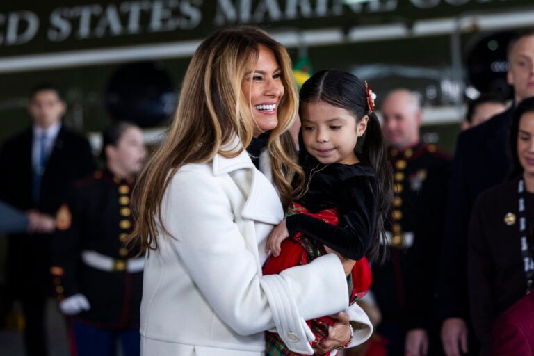 Pagan $40 millones por documental de Melania Trump que se estrena el 30 de enero