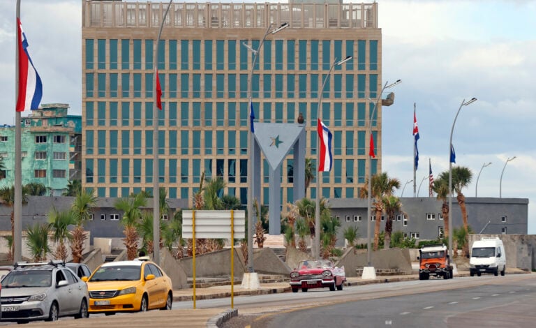 Cuba vive su peor crisis desde 1959 en medio de máxima tensión con EE. UU.