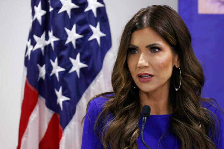 Casa Blanca confirma respaldo de Trump a Noem tras segundo tiroteo en Mineápolis