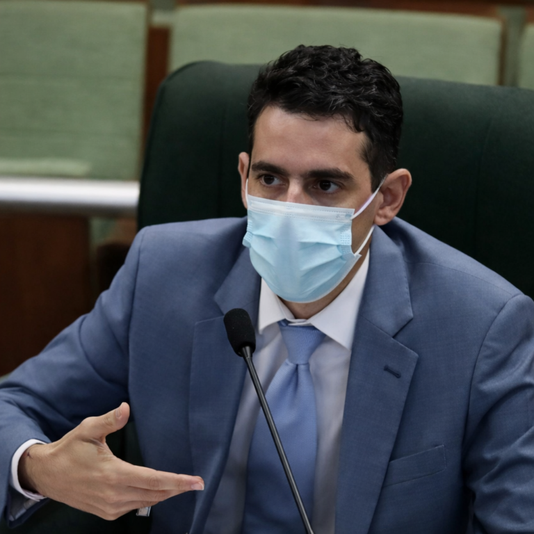 Culpable en escándalo de pruebas COVID: Juan Maldonado recibe probatoria y multa de $10 mil