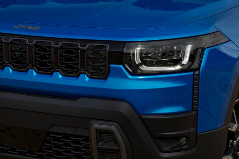 Jeep lanza en Puerto Rico la nueva Cherokee híbrida 2026
