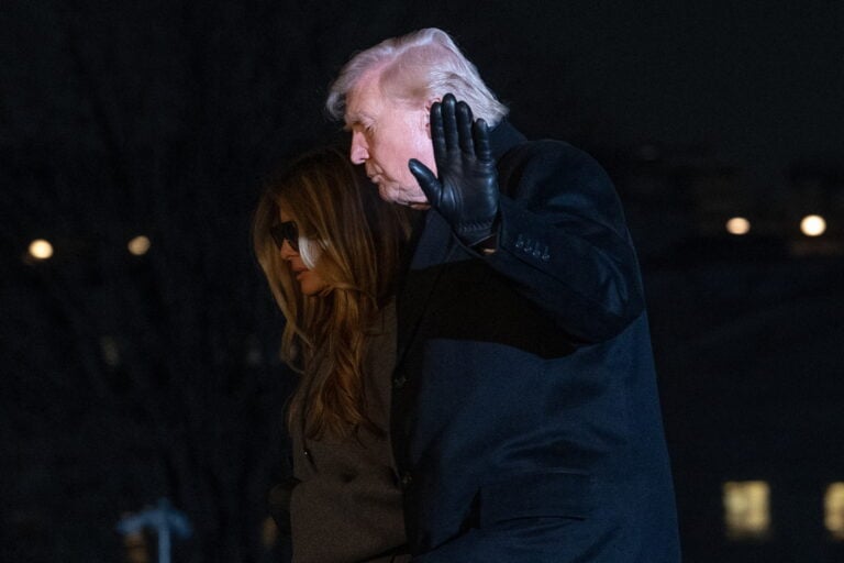 Trump dice estar “exonerado” en caso Epstein y apunta contra Bill Clinton