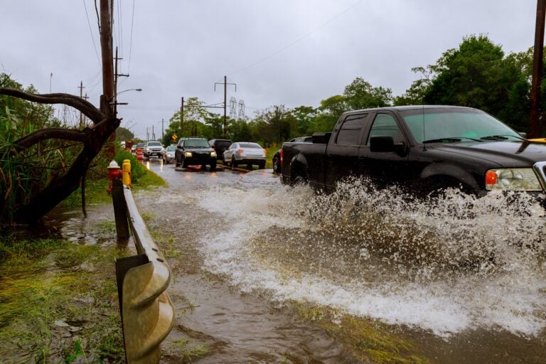 Seguirá la lluvia advierte Meteorología