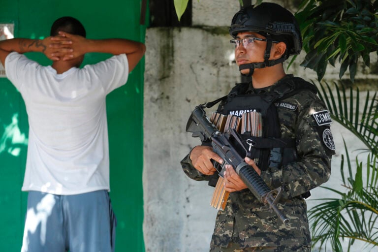 Régimen de excepción en El Salvador cumple 4 años de vigencia entre denuncias y aprobación
