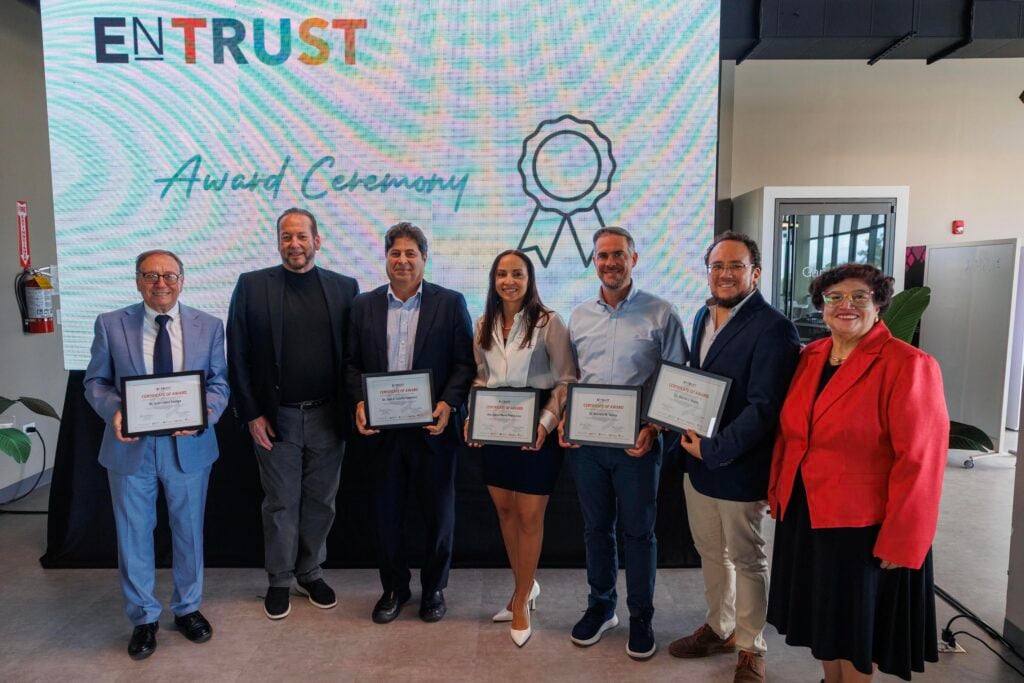 EnTRUST Life Sciences Accelerator otorga $375,000 a proyectos científicos en Puerto Rico