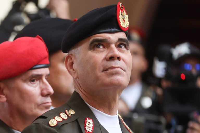Delcy Rodríguez destituye a Padrino López trás más de una década como ministro de Defensa