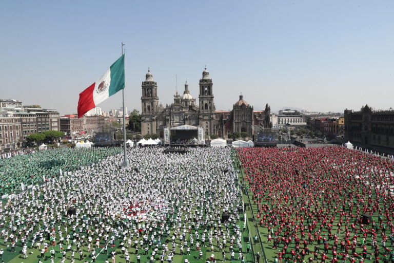 Ciudad de México rompe Récord Guinness con la clase de fútbol más grande del mundo