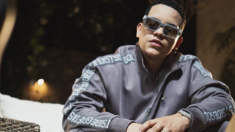 J Álvarez lanza “El Dueño del Sistema Vol. 3” y reafirma su legado en el género urbano