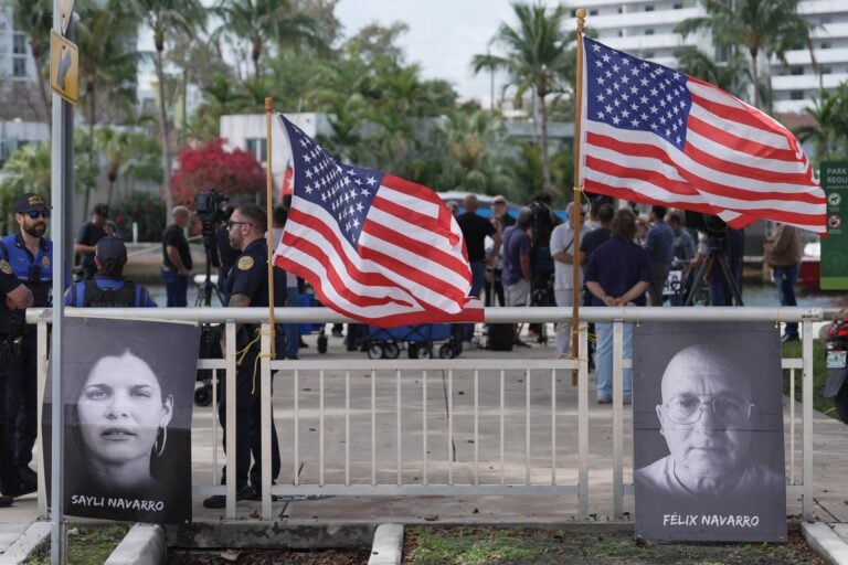 Exiliados cubanos piden a Trump que permita enviar barco a la isla con ayuda desde EEUU