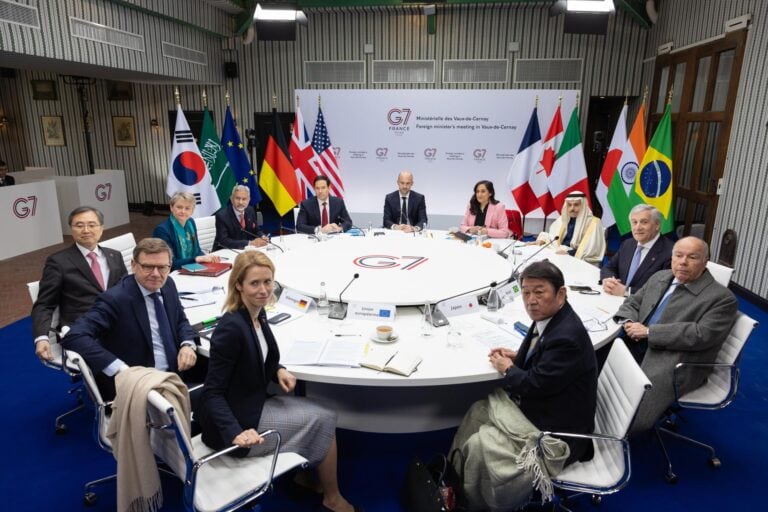 G7 pide cesar ataques contra civiles e infraestructuras en O.Medio y abrir estrecho Ormuz