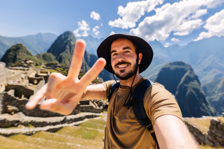 Viajar “verde” suena bien, pero el bolsillo decide