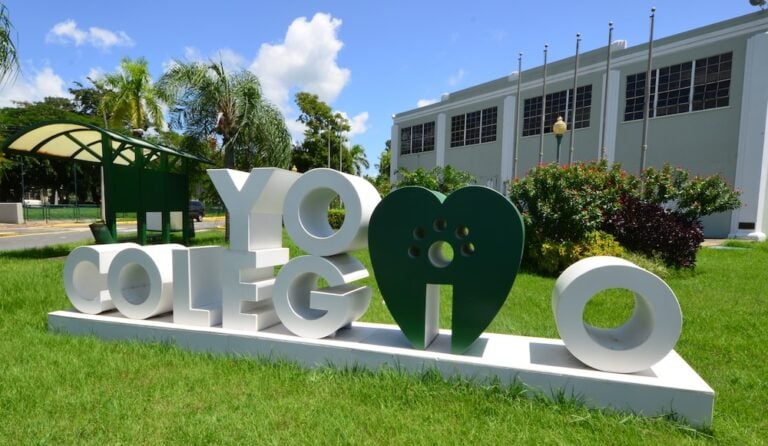 Estudiantes del RUM en riesgo de perder la Beca Pell por paro prolongado