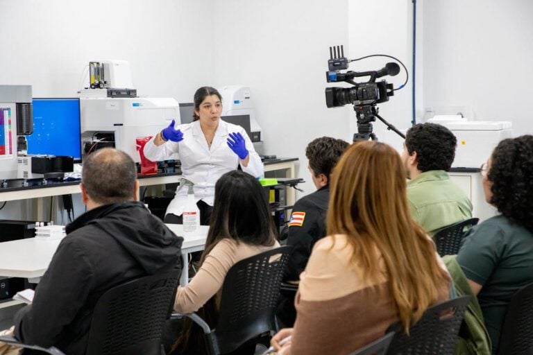 Más de 70 investigadores se capacitan en tecnología que impulsa la biomedicina en Puerto Rico