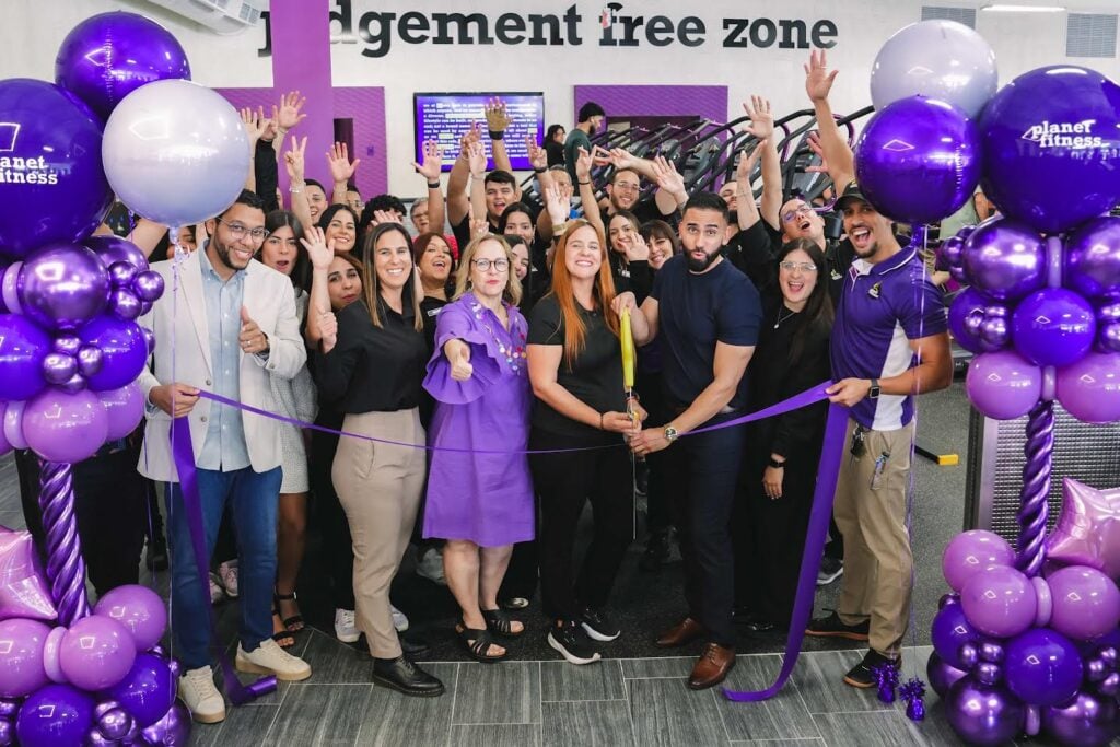 Planet Fitness inaugura su club número 20 en Cayey