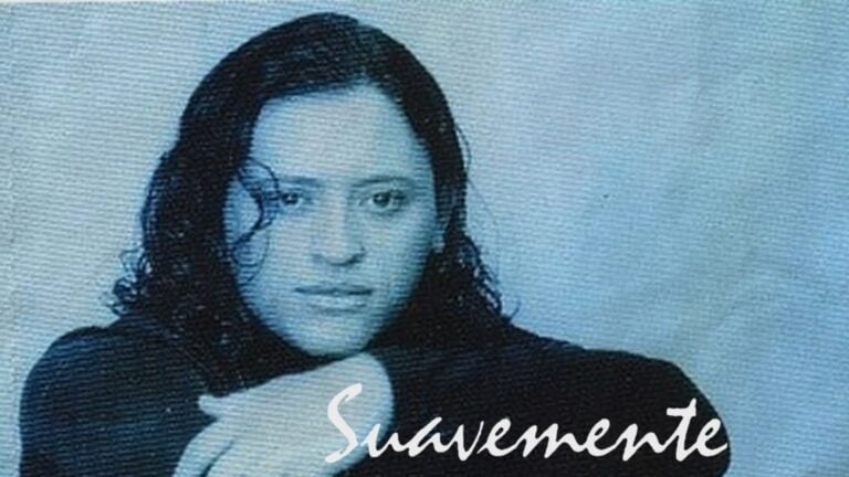 “Suavemente” de Elvis Crespo cumple 28 años y sigue haciendo historia