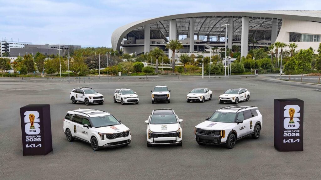 Kia fortalece alianza con FIFA con despliegue global de vehículos para el Mundial 2026