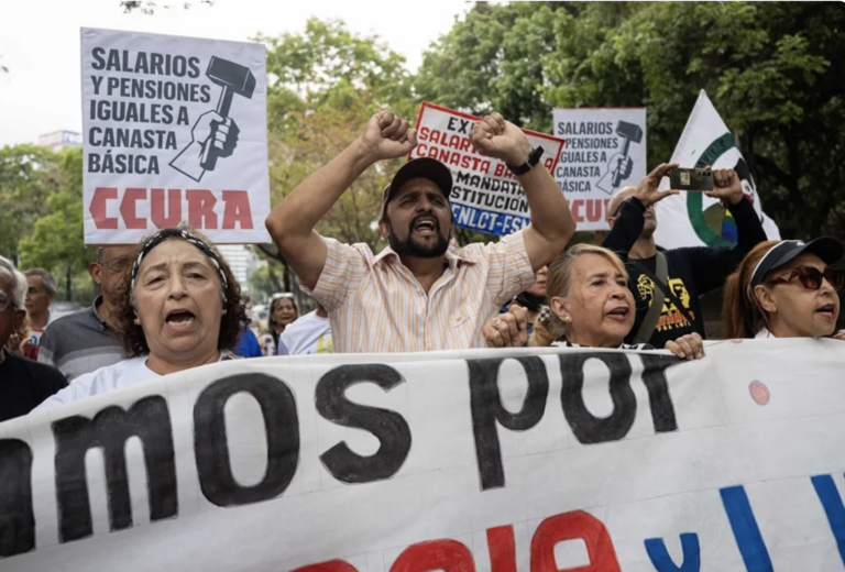 Delcy Rodríguez sube a 240 dólares el ingreso mínimo integral de los trabajadores venezolanos