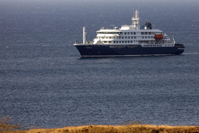 Tenerife se prepara para recibir pacientes del crucero afectado por hantavirus