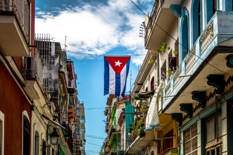 El turismo a Cuba cae en 2026 casi un 56 % tras un abril con apenas 30.000 visitantes