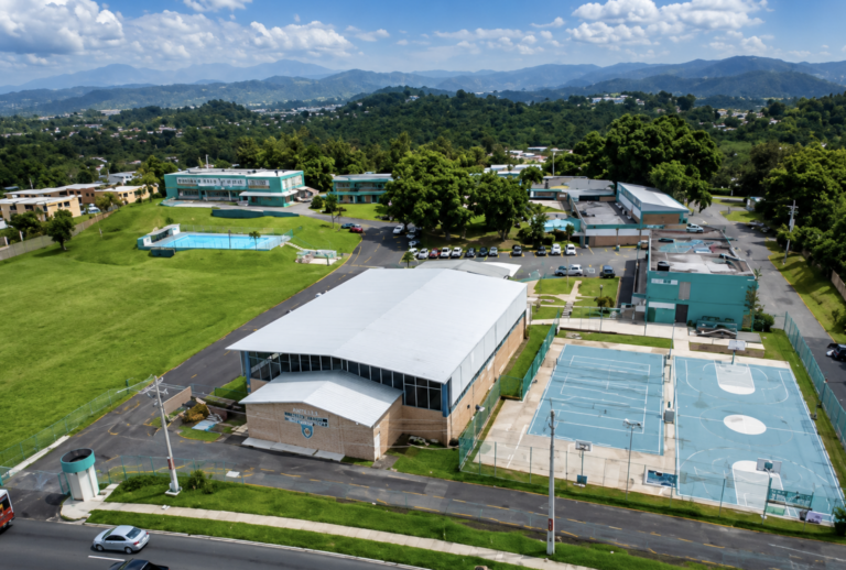 Cada vez hay menos estudiantes en Puerto Rico: el cierre de Antilles Military Academy refleja un problema mayor