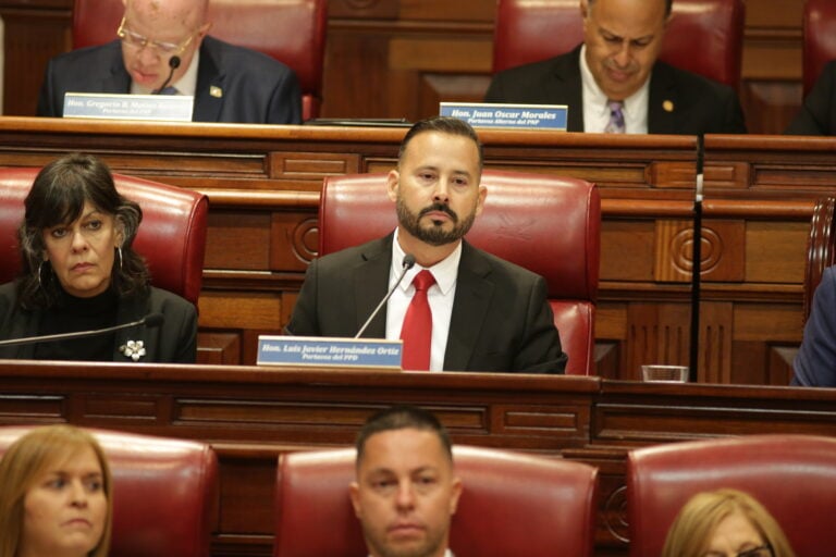 Senadores llevan a Justicia al tribunal por información sobre casos archivados de corrupción