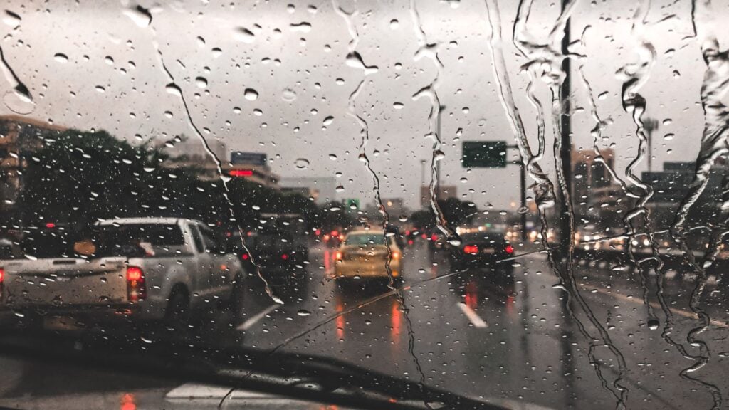 Aguaceros regresan a Puerto Rico mientras persiste el calor extremo