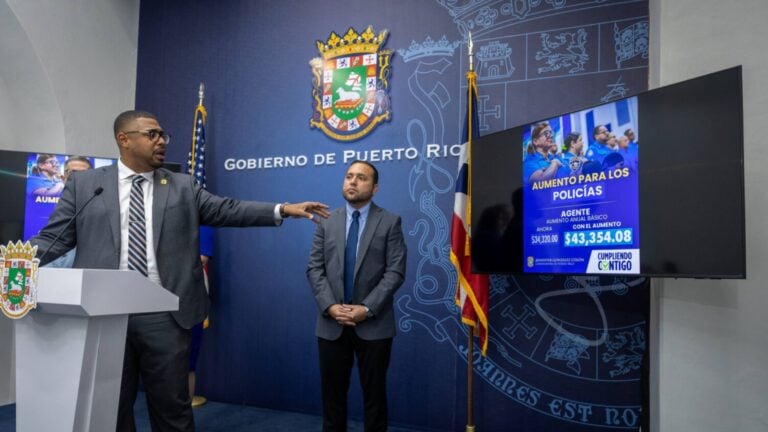 ¿Eres policía retirado? Gobierno comienza a distribuir más de $6.9 millones en pagos complementarios