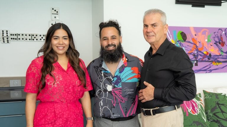 La Concha transforma sus habitaciones en galerías de arte con artistas boricuas