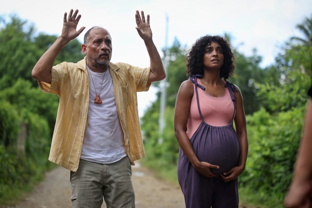 El cine puertorriqueño celebra el estreno de «Sana y Salva» con una gran premiere en el Teatro Tapia